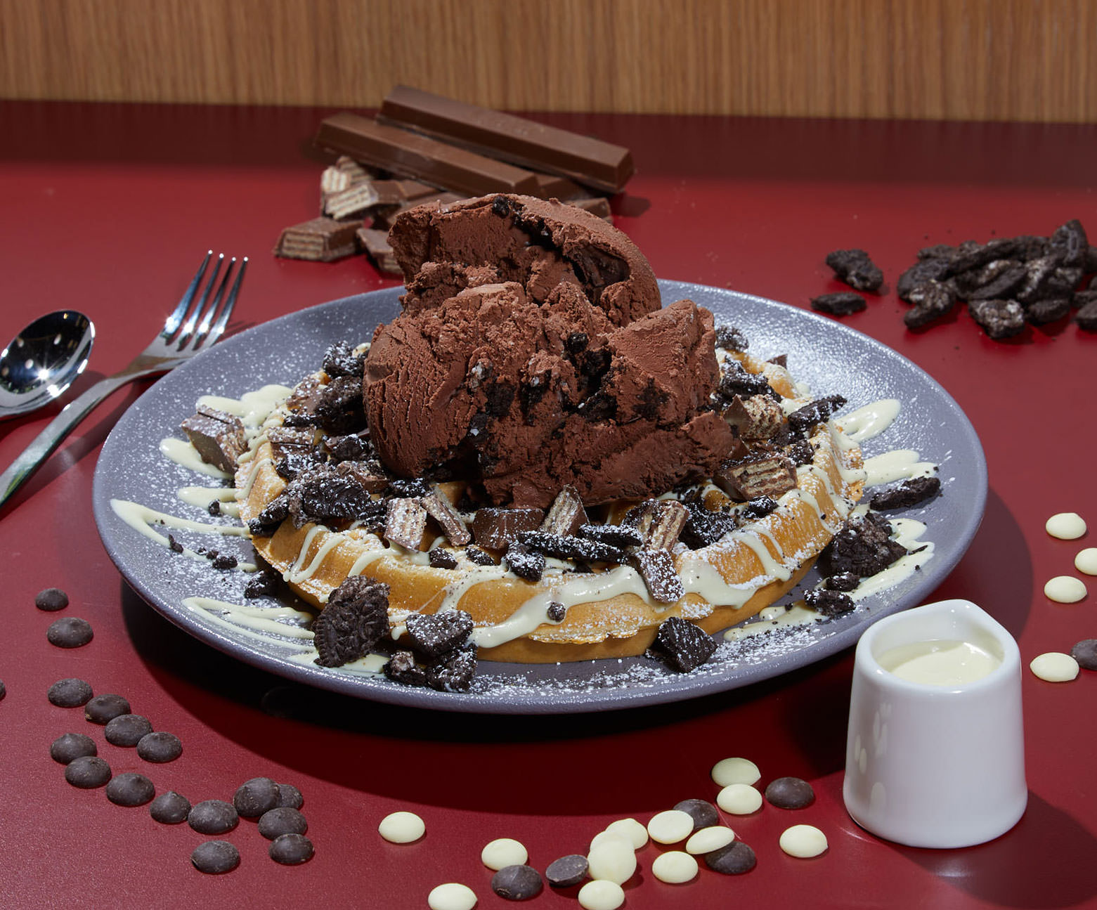 Dark-chocolate-Ice-cream-with-crispy-chocolate-beans-best-dessert-place-in-vaughan